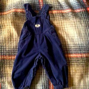 Beary vintage feel bear overalls